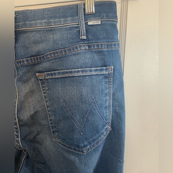 MOTHER Hustler Ankle Fray Jeans in Classic Blue - Picture 3 of 12